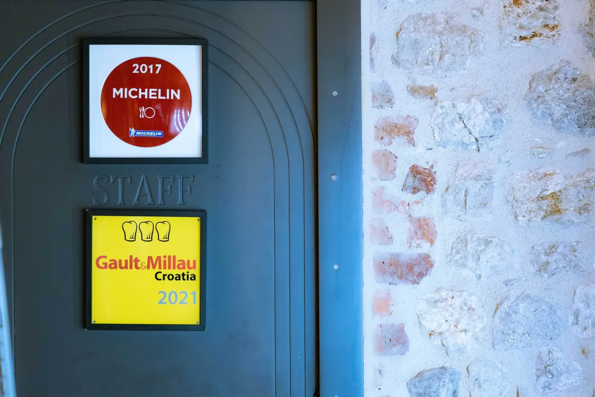 Restaurant Dubrovnik two prestige awards - Gault Millau and Michelin plater